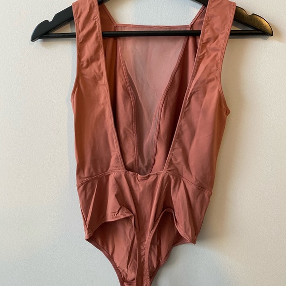 *NEW WITH TAGS* Mauve Mesh Bodysuit - Picture 4 of 5